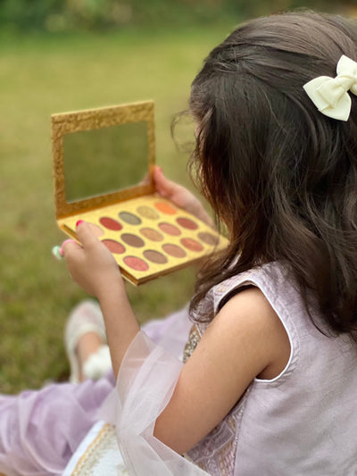 GlamAura Eyeshadow Palette: Versatile Beauty & Endless Looks - Glam Studio By Annie Usman